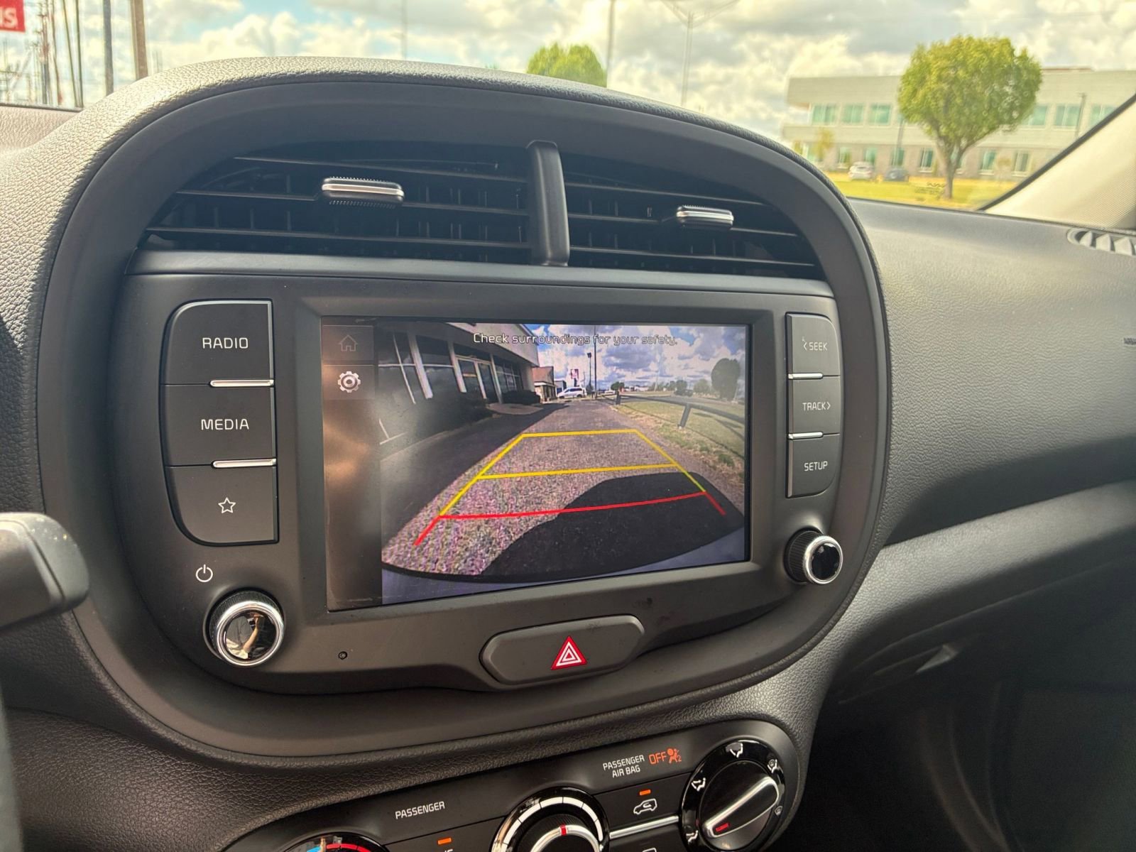 Used 2025 Kia Soul LX w/ LX Technology Package image 22