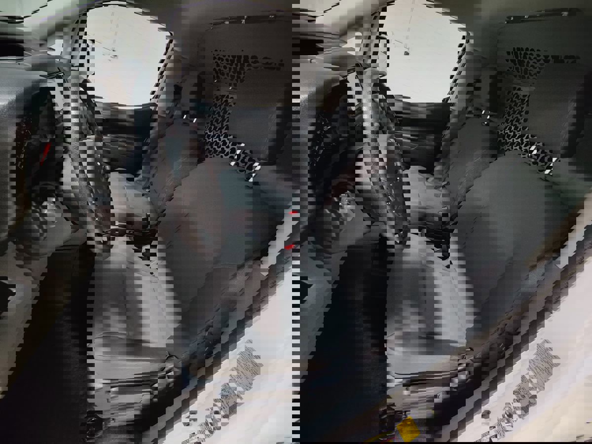 Used 2021 Nissan NV200 S image 23