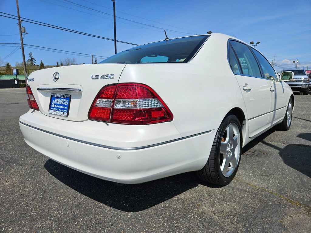 Used 2002 Lexus LS 430 RWD image 5