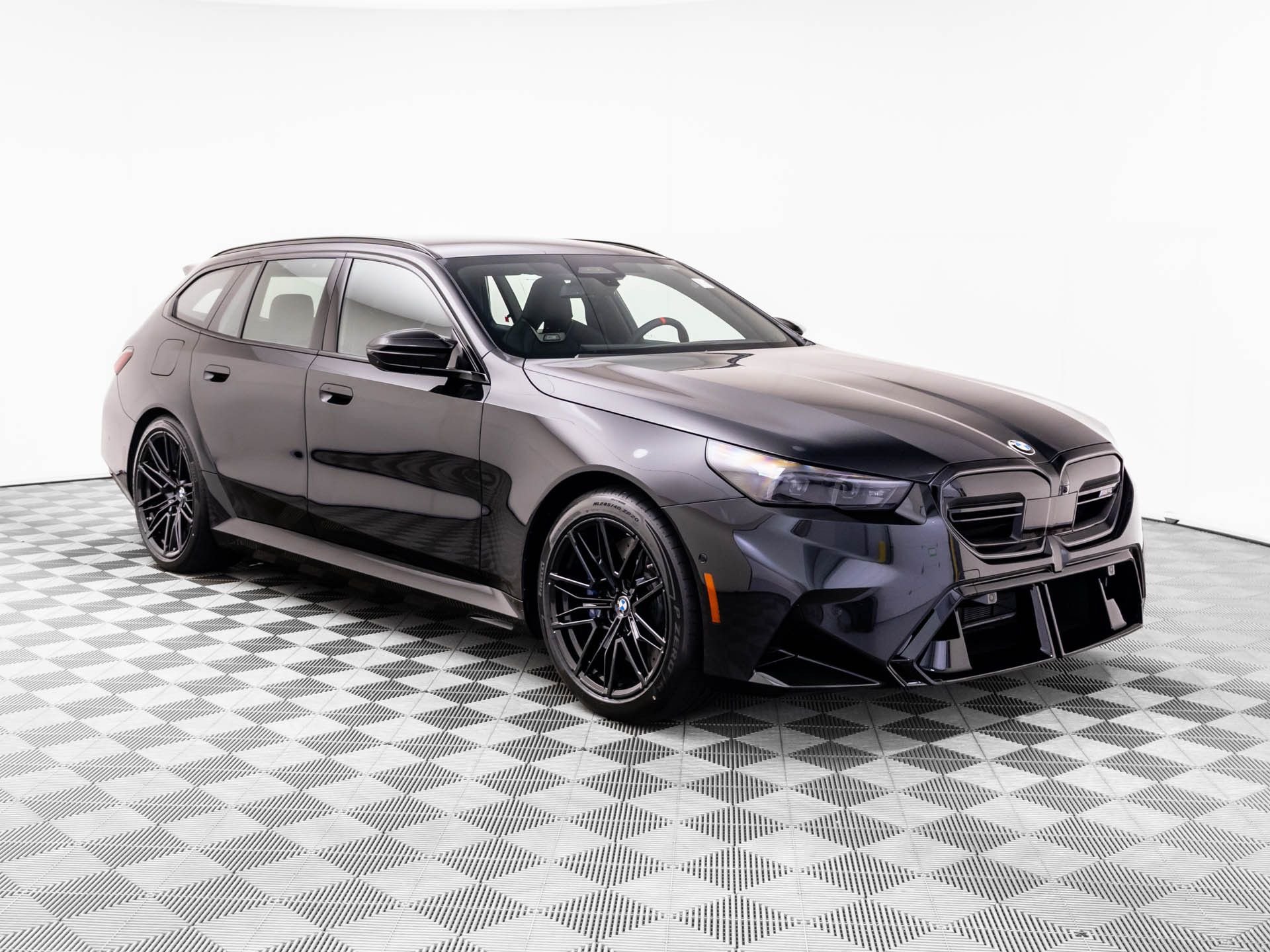 New 2027 BMW M5 Touring AWD/4WD image 9