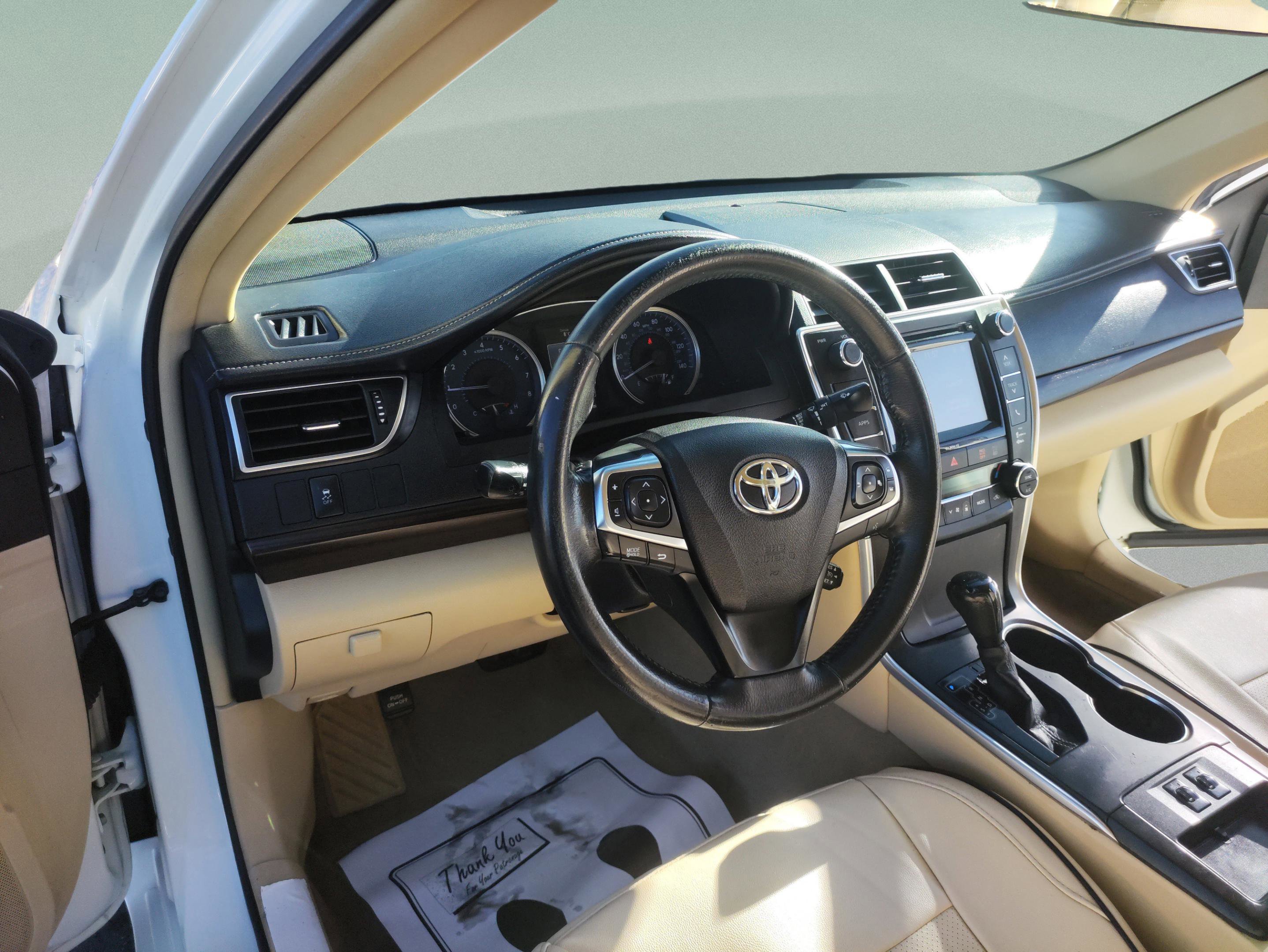 Used 2017 Toyota Camry XLE image 19