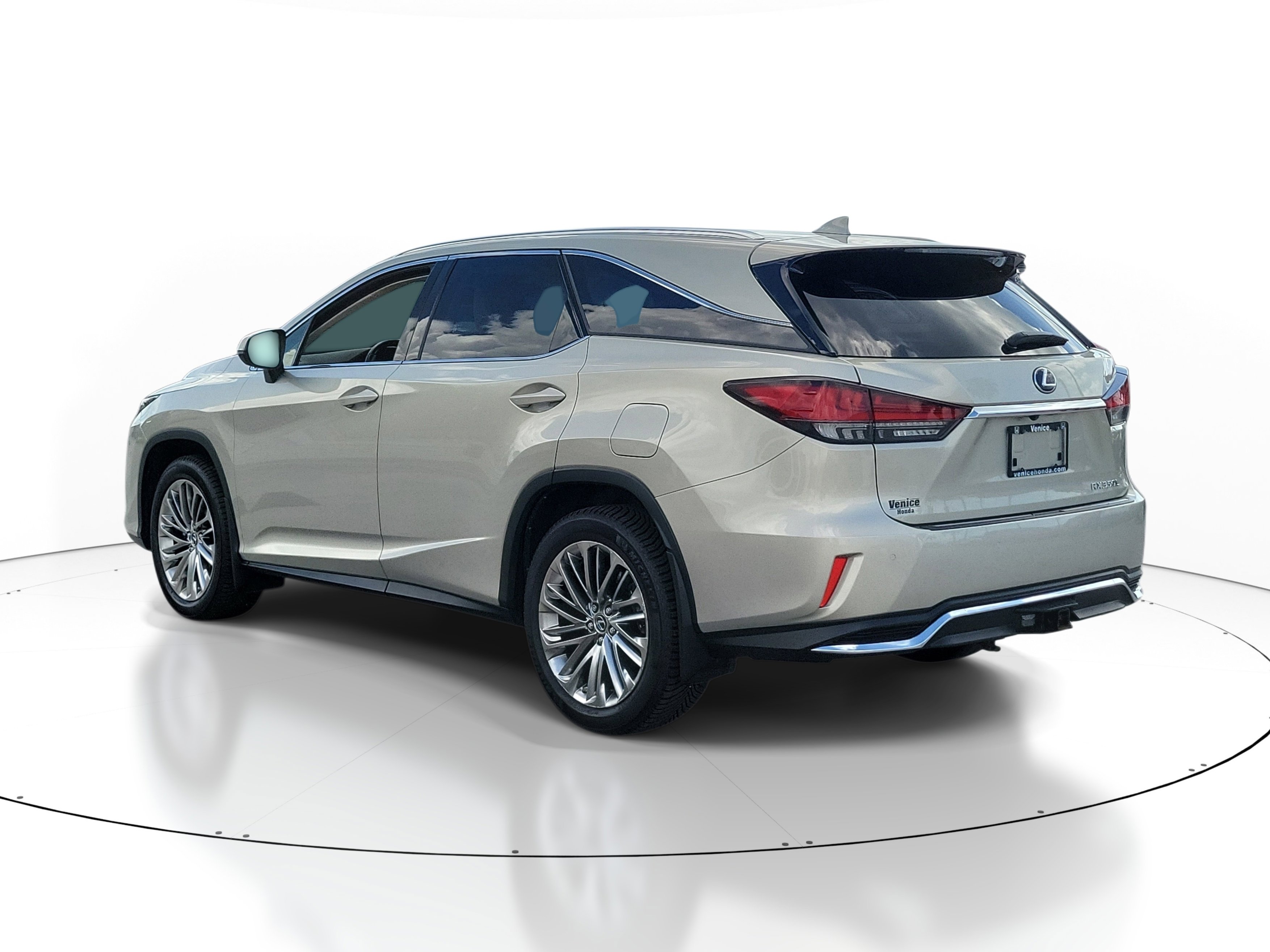 Used 2020 Lexus RX 350L Luxury w/ Accessory Package image 4