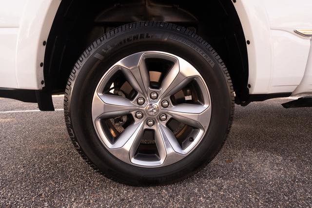 Used 2021 RAM 1500 Limited w/ Body Color Bumper Group image 39