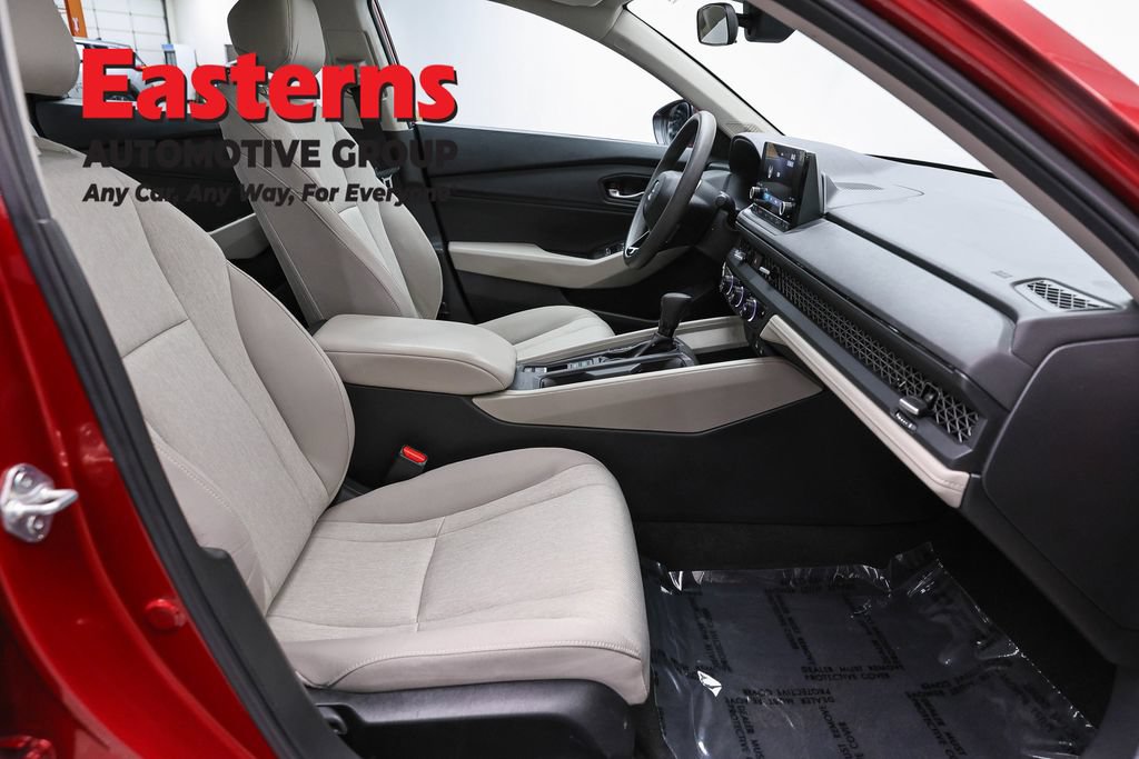 Used 2024 Honda Accord EX image 23
