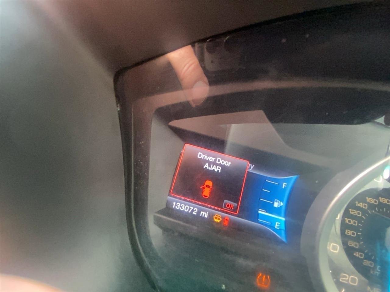 Used 2014 Ford Explorer Limited image 14