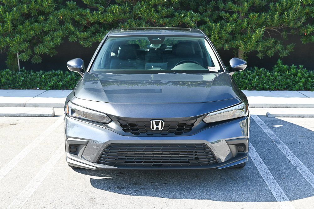 Used 2022 Honda Civic EX-L image 2