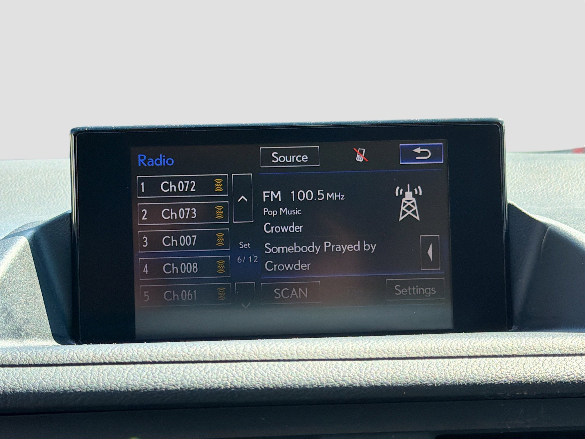 Used 2015 Lexus CT 200h w/ Navigation Package image 27