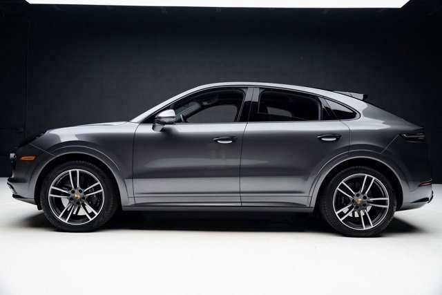 Used 2023 Porsche Cayenne Turbo image 10