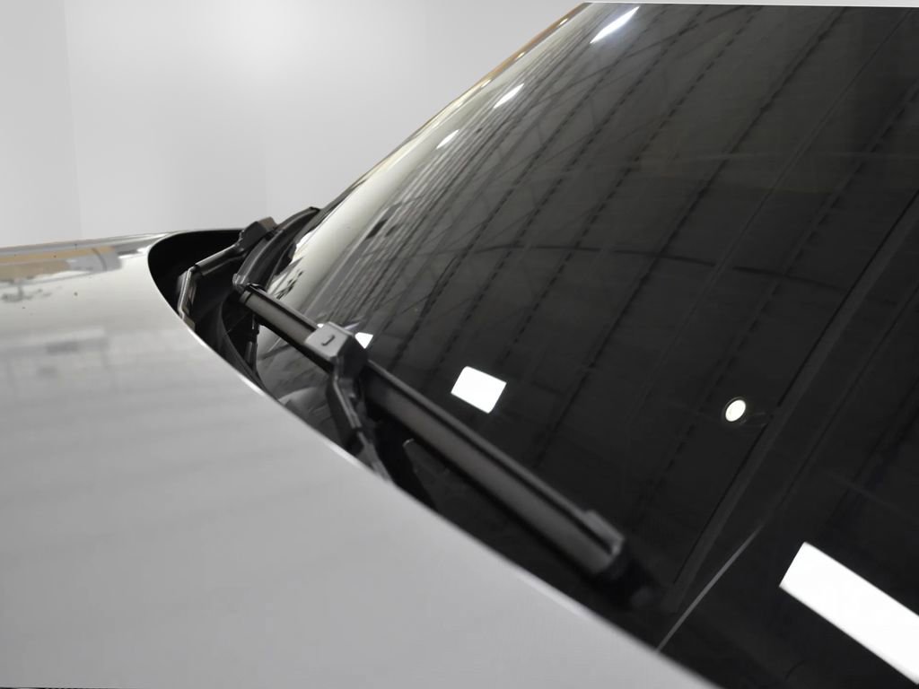 Used 2025 Land Rover Range Rover Autobiography image 19