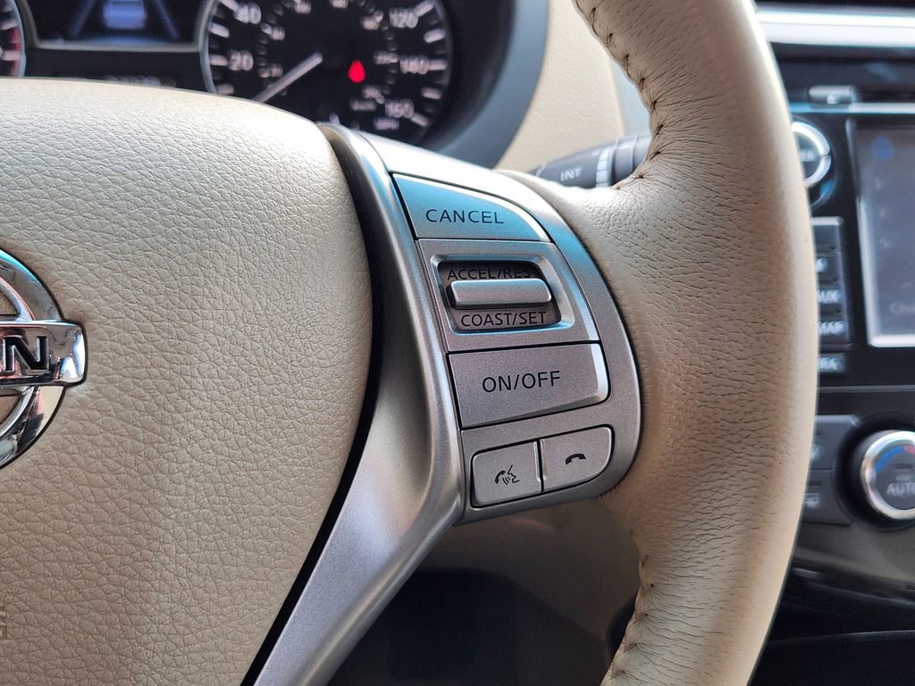 Used 2014 Nissan Altima 2.5 SV w/ Convenience Package image 20