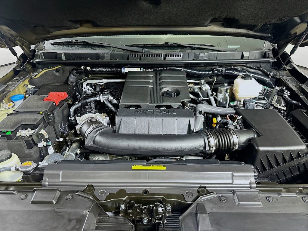 Used 2025 Nissan Frontier SV image 9