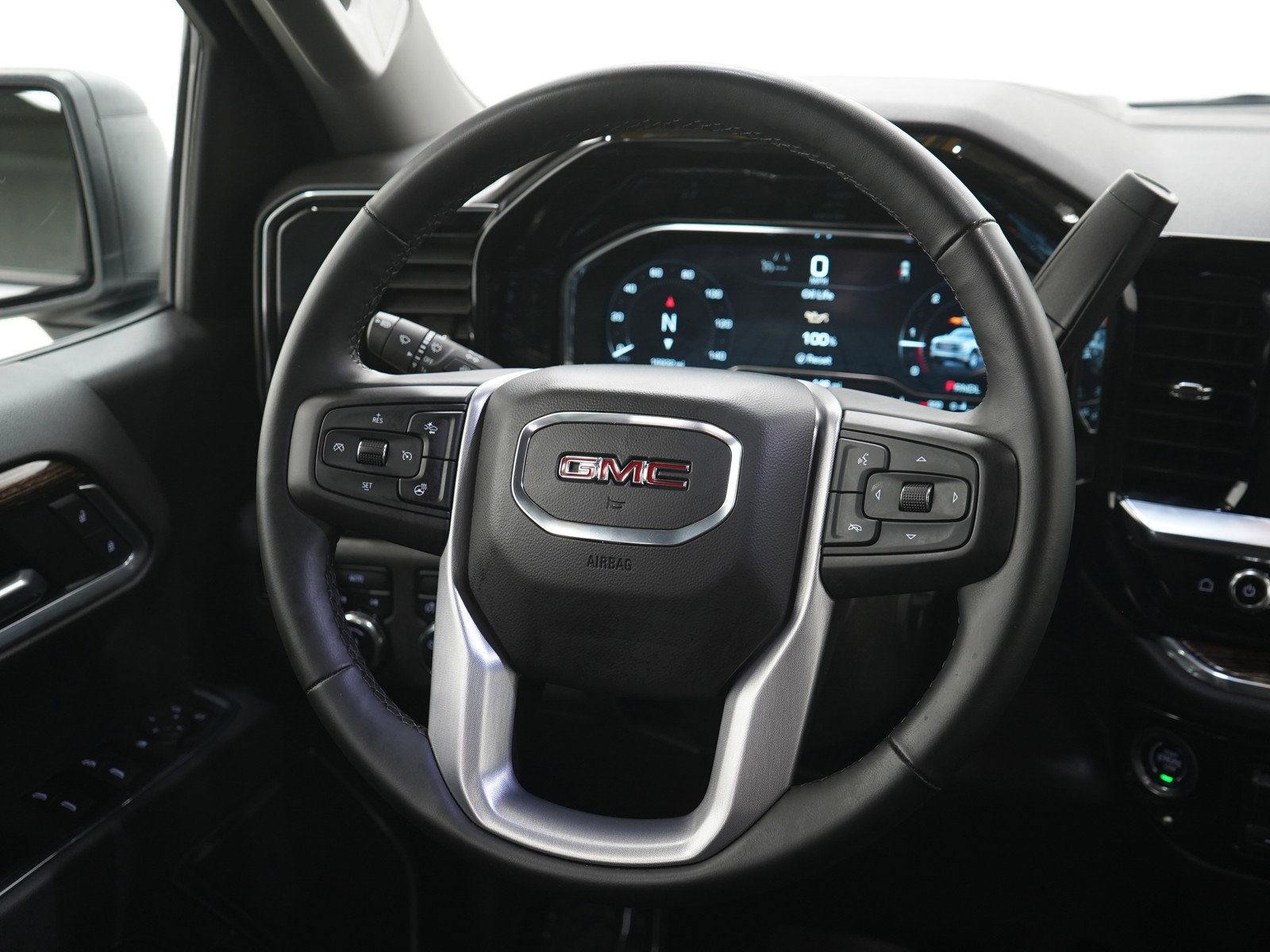 Used 2025 GMC Sierra 1500 Elevation AWD/4WD image 17