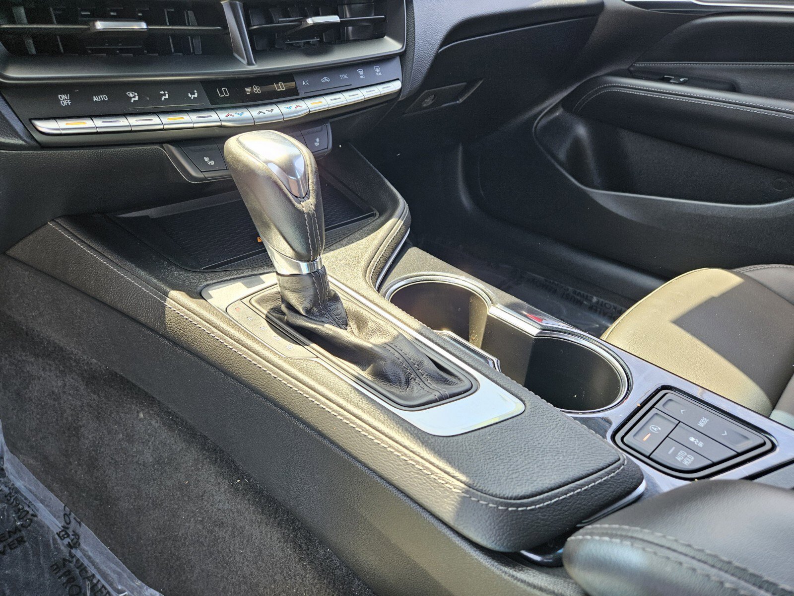 Used 2023 Cadillac CT4 Luxury w/ Sun And Sound Package RWD image 24