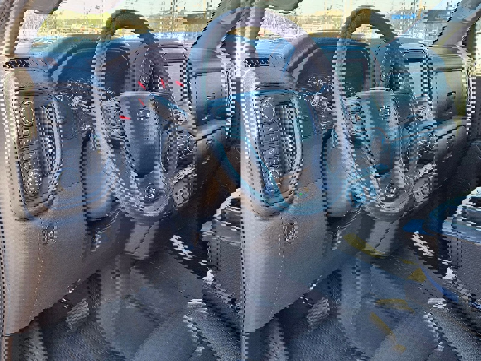 Used 2023 Chevrolet Silverado 1500 Custom Trail Boss image 10