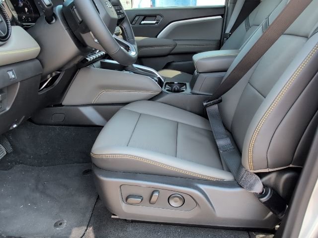 New 2026 Chevrolet Colorado ZR2 AWD/4WD image 11