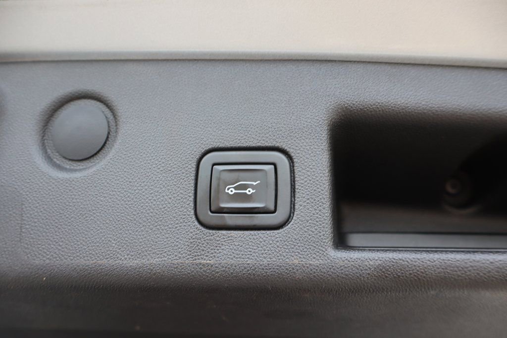 Used 2022 Chevrolet Equinox LT FWD image 22