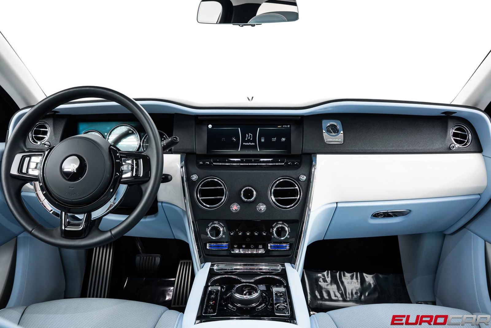 Used 2023 Rolls-Royce Cullinan image 32