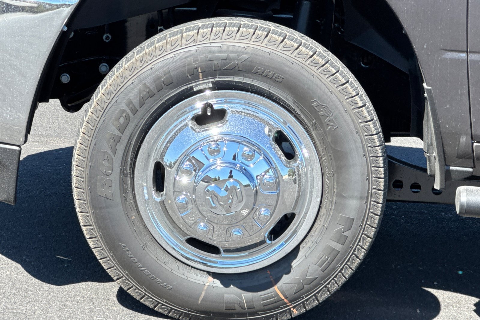 New 2026 RAM 3500 Tradesman AWD/4WD image 24