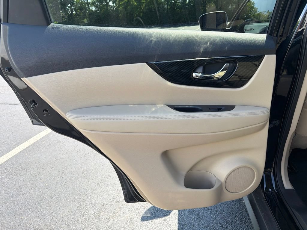 Used 2017 Nissan Rogue SL w/ SL Premium Package AWD/4WD image 20