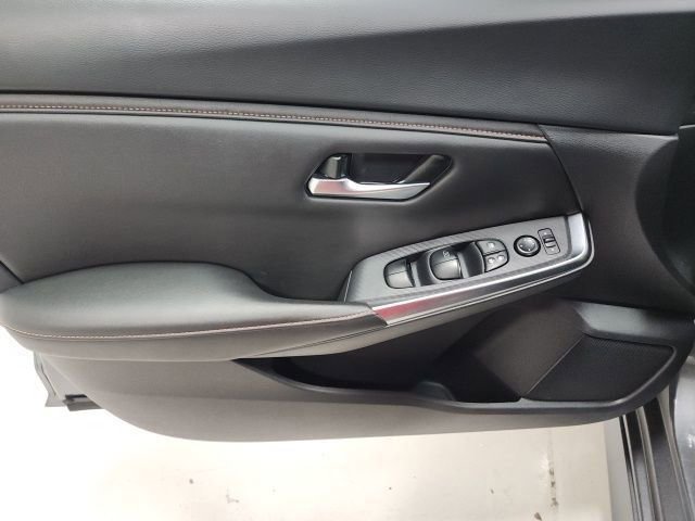 Used 2023 Nissan Sentra SR w/ Midnight Edition Package FWD image 18