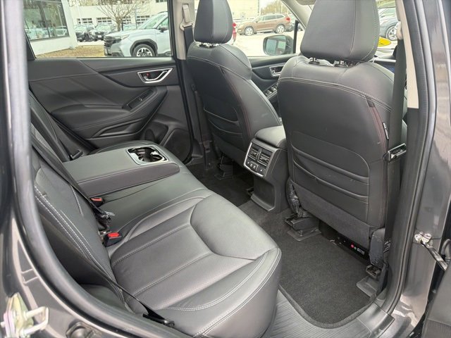 Used 2020 Subaru Forester Touring image 29