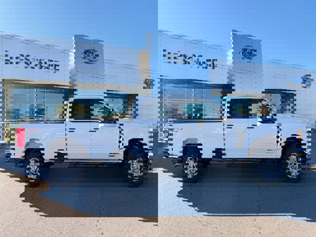 New 2026 Ford F250 XLT w/ FX4 Off-Road Package image 6