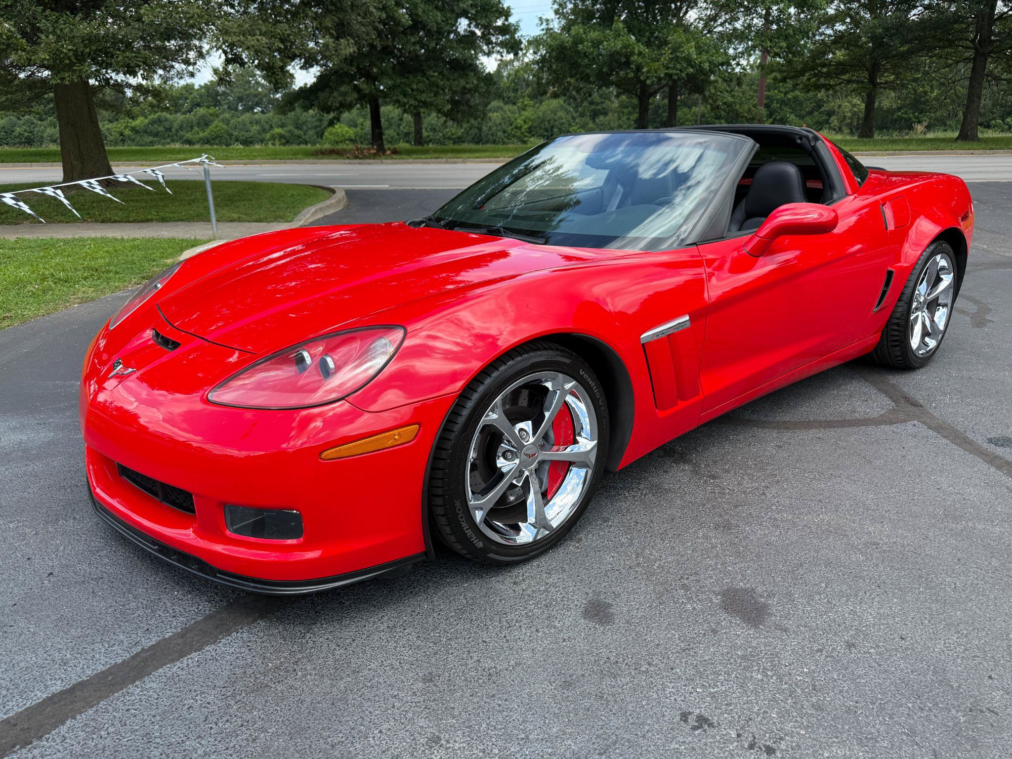 Used 2010 Chevrolet Corvette Grand Sport RWD image 13