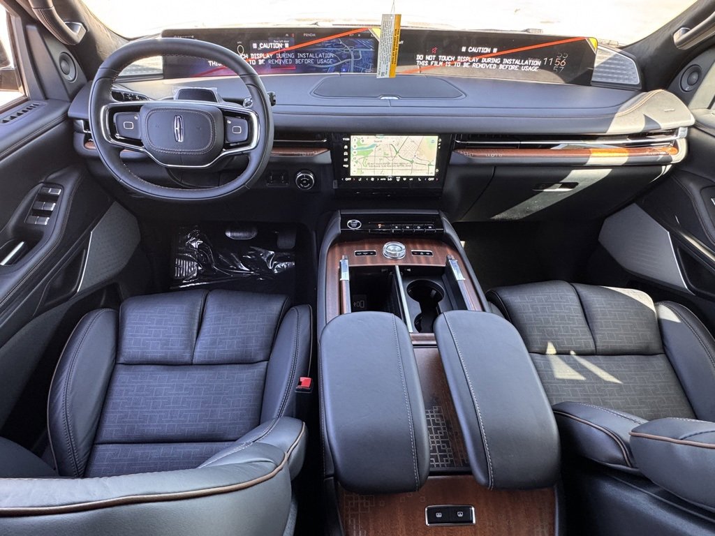 New 2025 Lincoln Navigator Black Label image 23