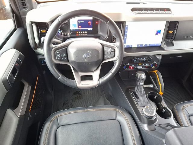 Used 2022 Ford Bronco Badlands image 11