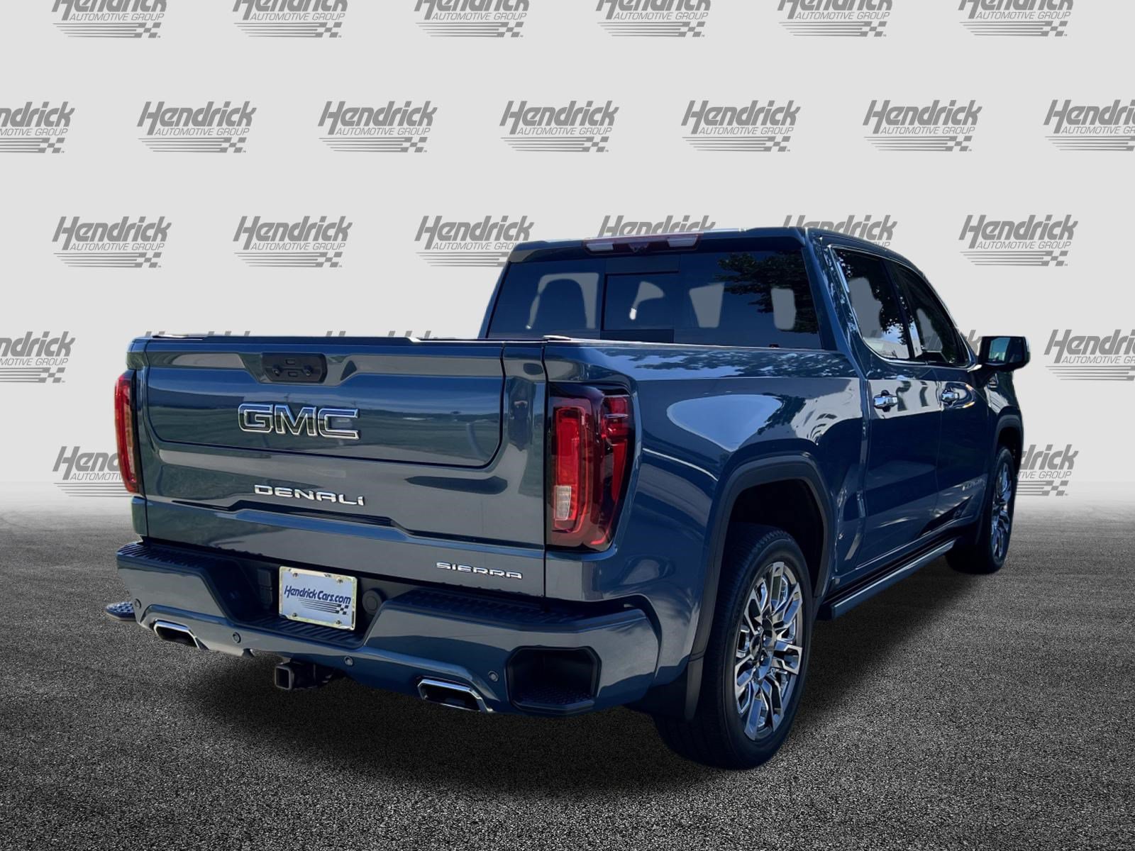 Used 2024 GMC Sierra 1500 Denali Ultimate w/ LPO, Utility Wall Package AWD/4WD image 9