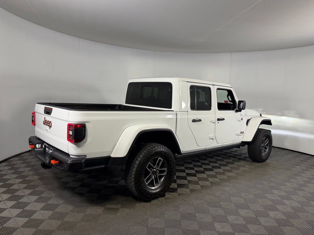 Used 2025 Jeep Gladiator Mojave AWD/4WD image 8