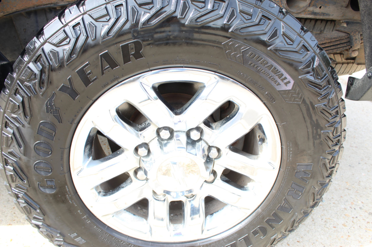 Used 2016 Chevrolet Silverado 2500 LTZ w/ Duramax Plus Package image 40