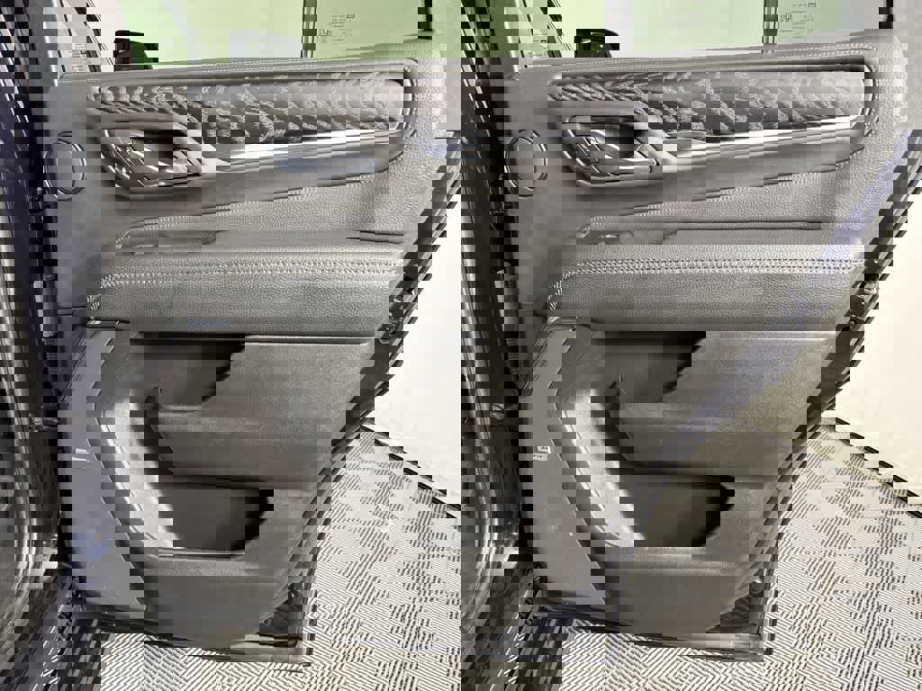 Certified 2023 GMC Yukon Denali image 29