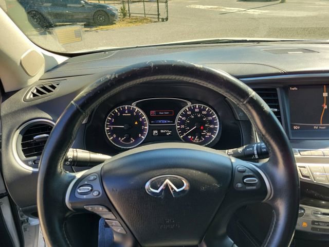 Used 2019 INFINITI QX60 Luxe w/ Essential Package image 18