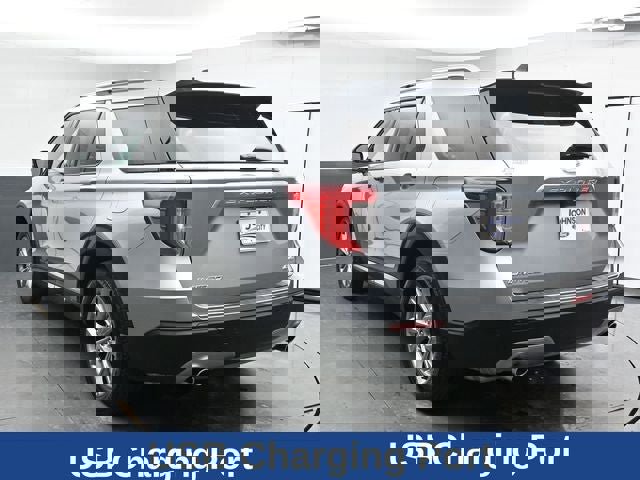 Used 2023 Ford Explorer Limited w/ Equipment Group 301A image 8