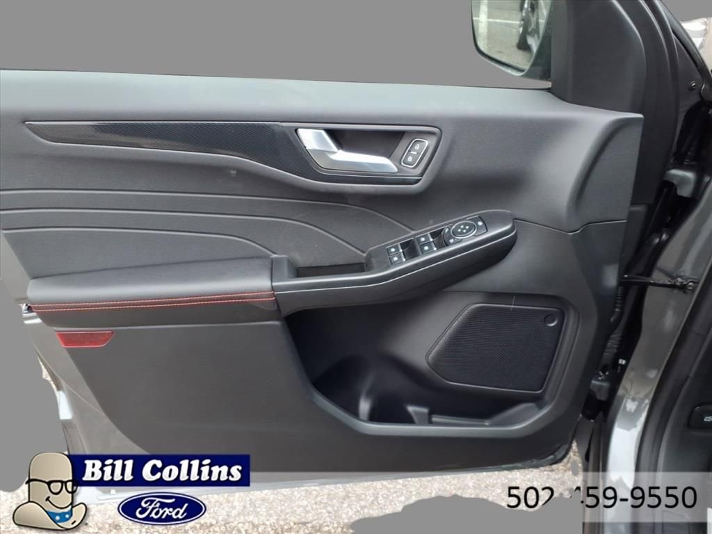 New 2026 Ford Escape ST-Line w/ Tech Pack #1 image 16