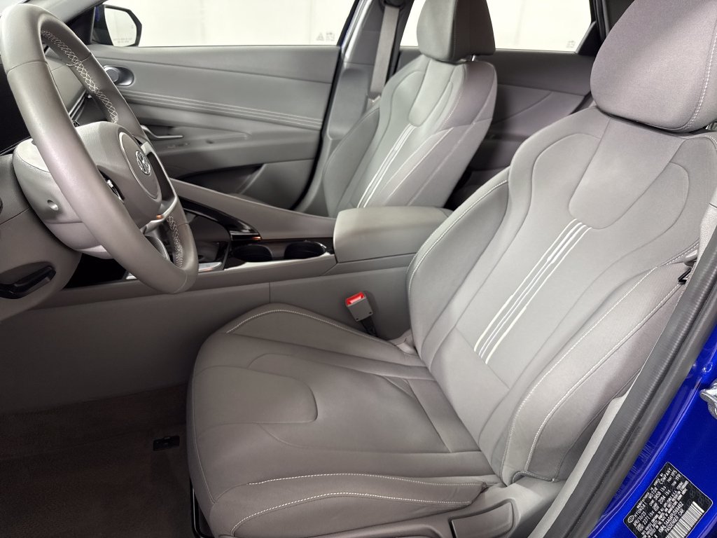 Certified 2023 Hyundai Elantra SEL w/ Convenience Package FWD image 13