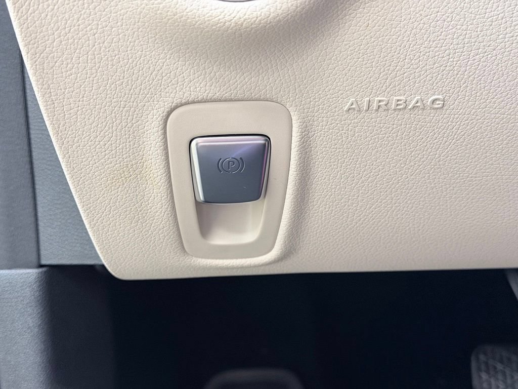 Used 2019 Mercedes-Benz E 300 image 44