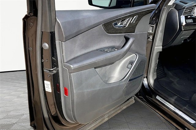 Used 2023 Audi Q7 3.0T Premium Plus image 18