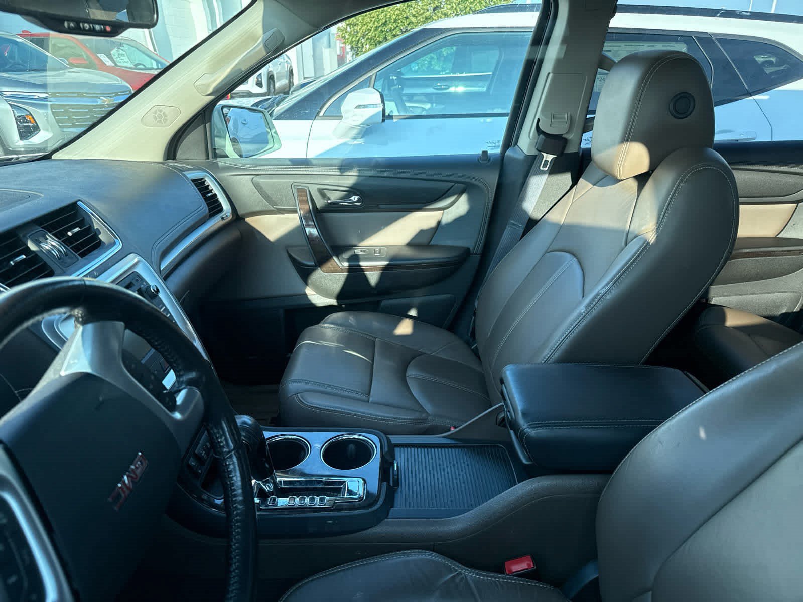 Used 2015 GMC Acadia SLT w/ Open Road Package AWD/4WD image 9