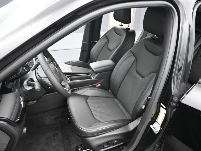 New 2026 Jeep Compass Latitude w/ Sun and Sound Group AWD/4WD image 11