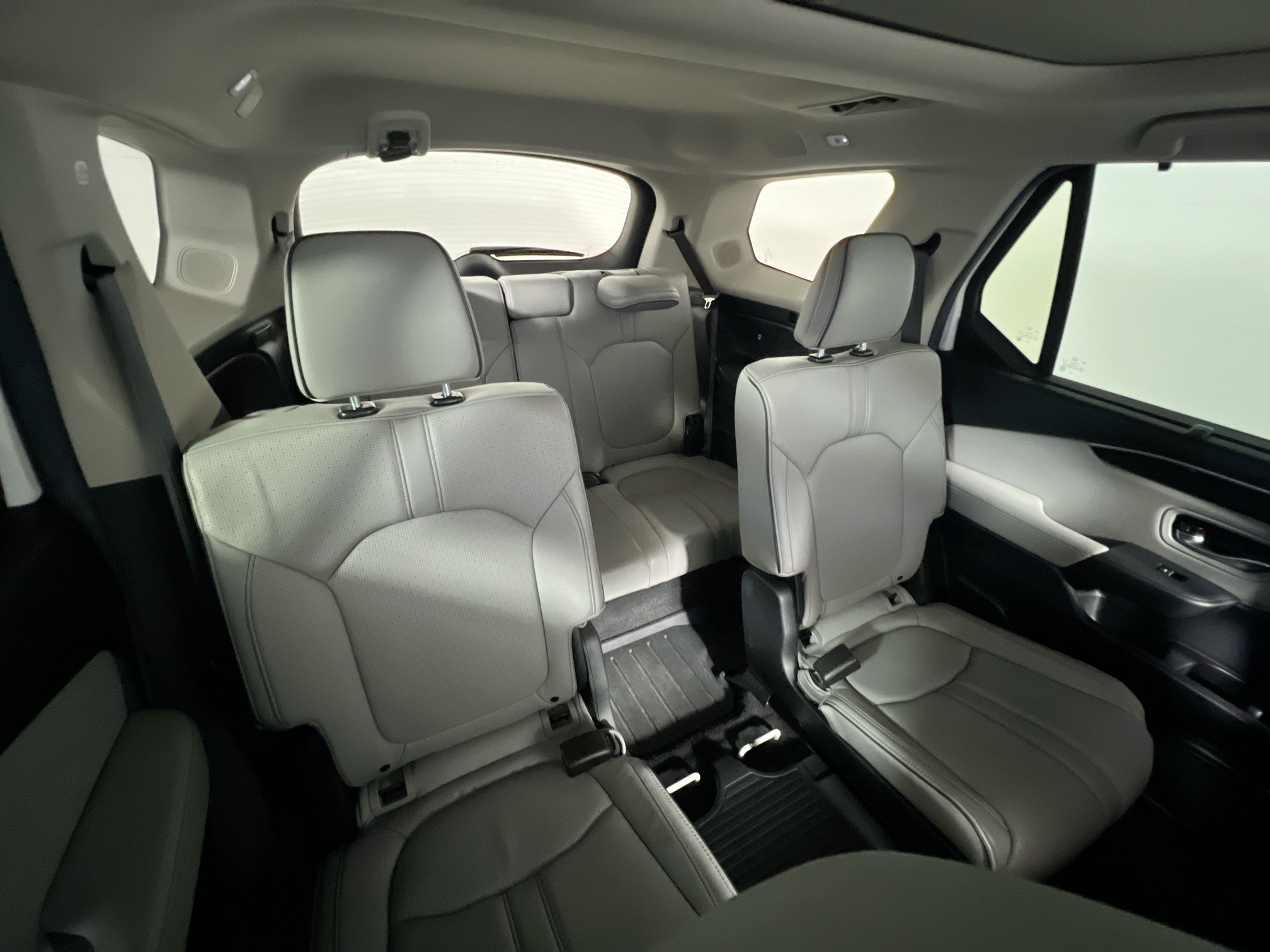 Used 2025 Honda Pilot Elite image 32