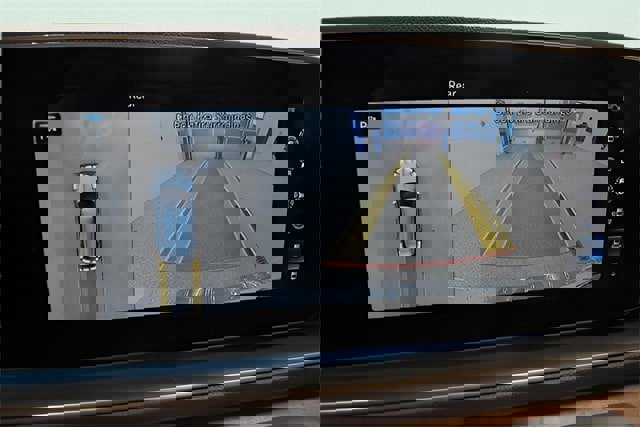 Used 2023 Mercedes-Benz GLE 350 4MATIC w/ AMG Line Exterior image 18