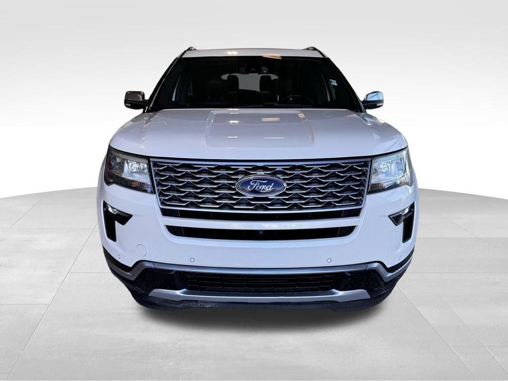 Used 2019 Ford Explorer Platinum image 2