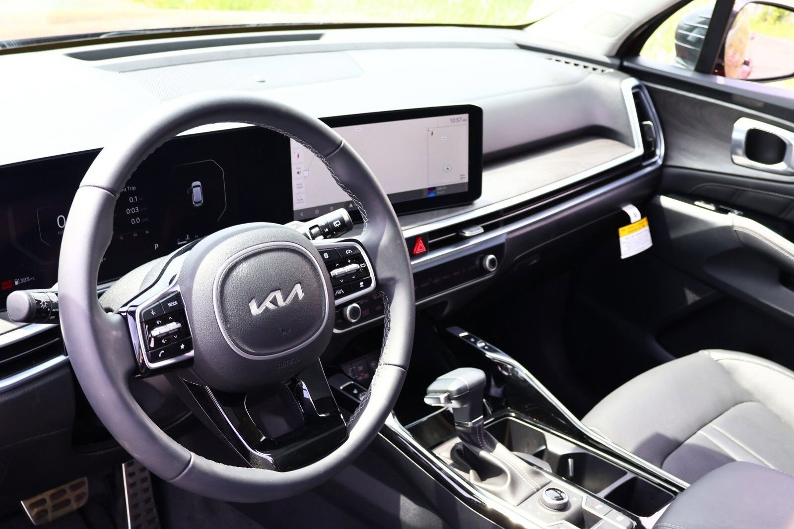 Used 2024 Kia Sorento SX image 27