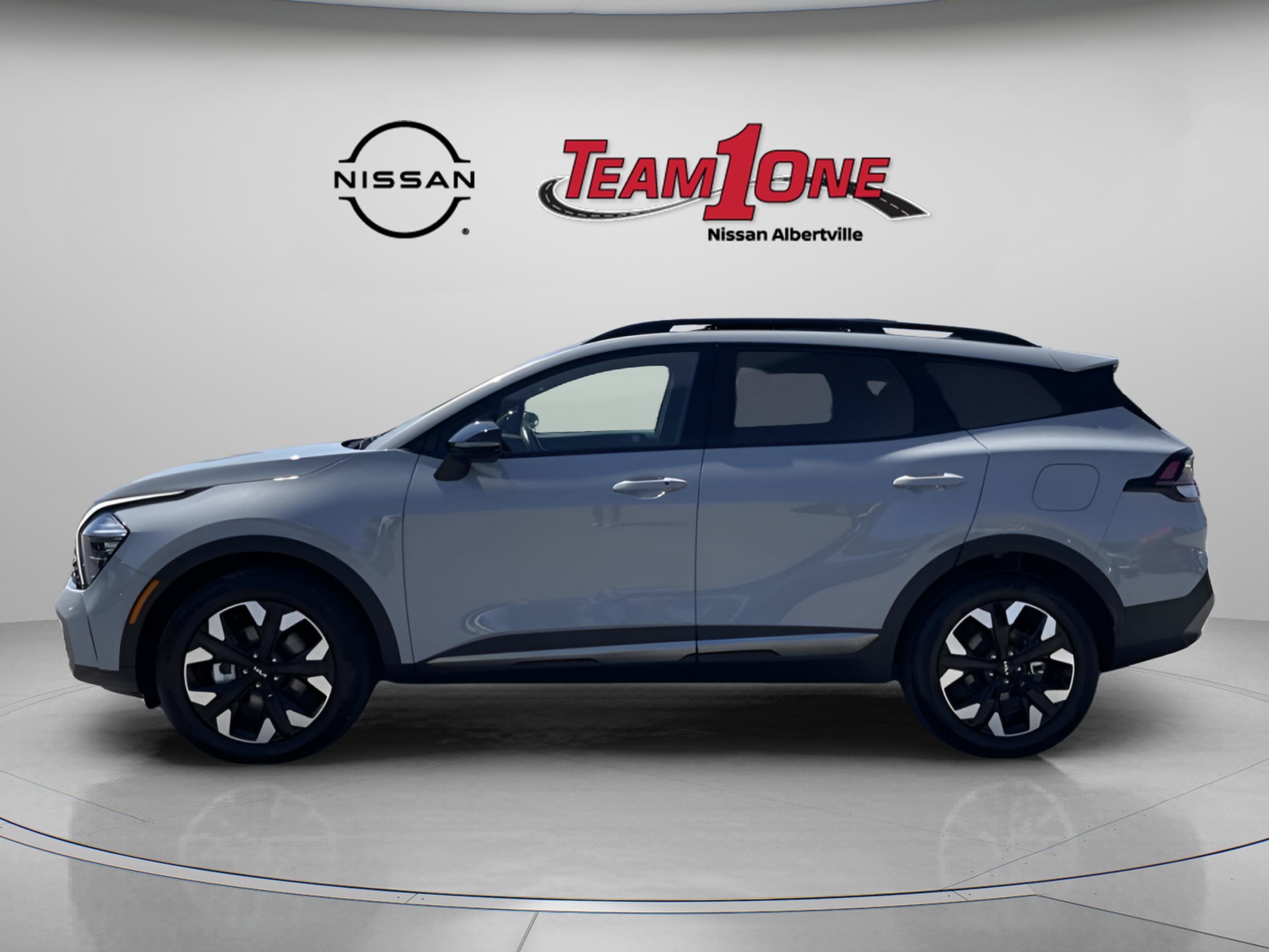 Used 2023 Kia Sportage X-Line w/ X-Line Premium Package AWD/4WD image 5