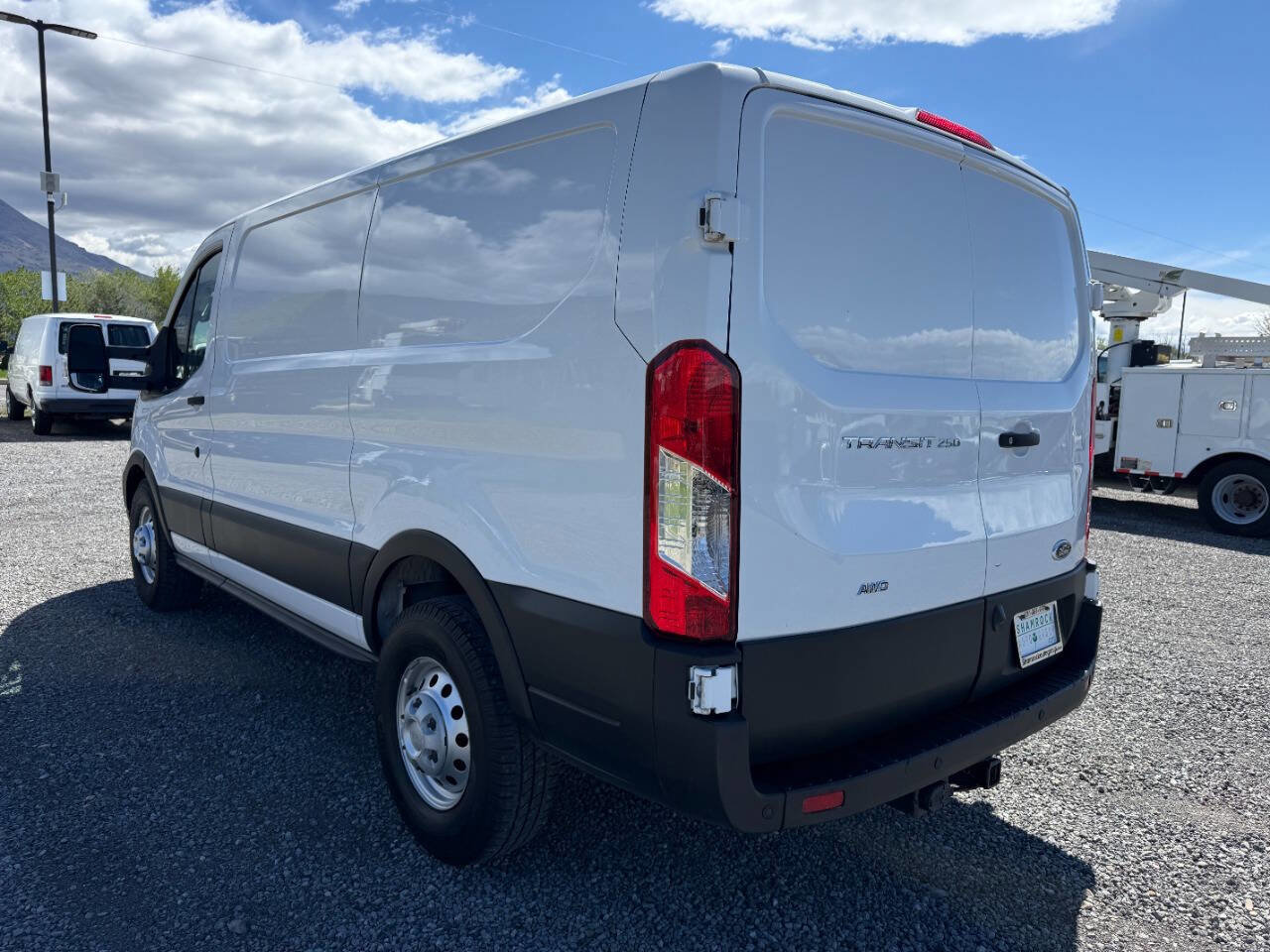 Used 2023 Ford Transit 250 Low Roof AWD image 5