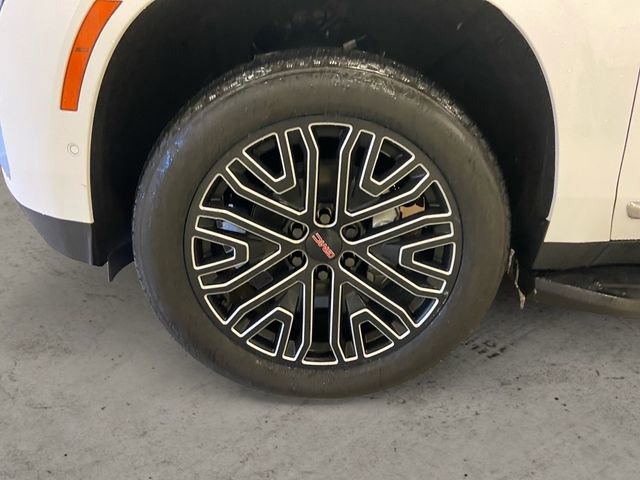 New 2026 GMC Yukon Elevation image 14