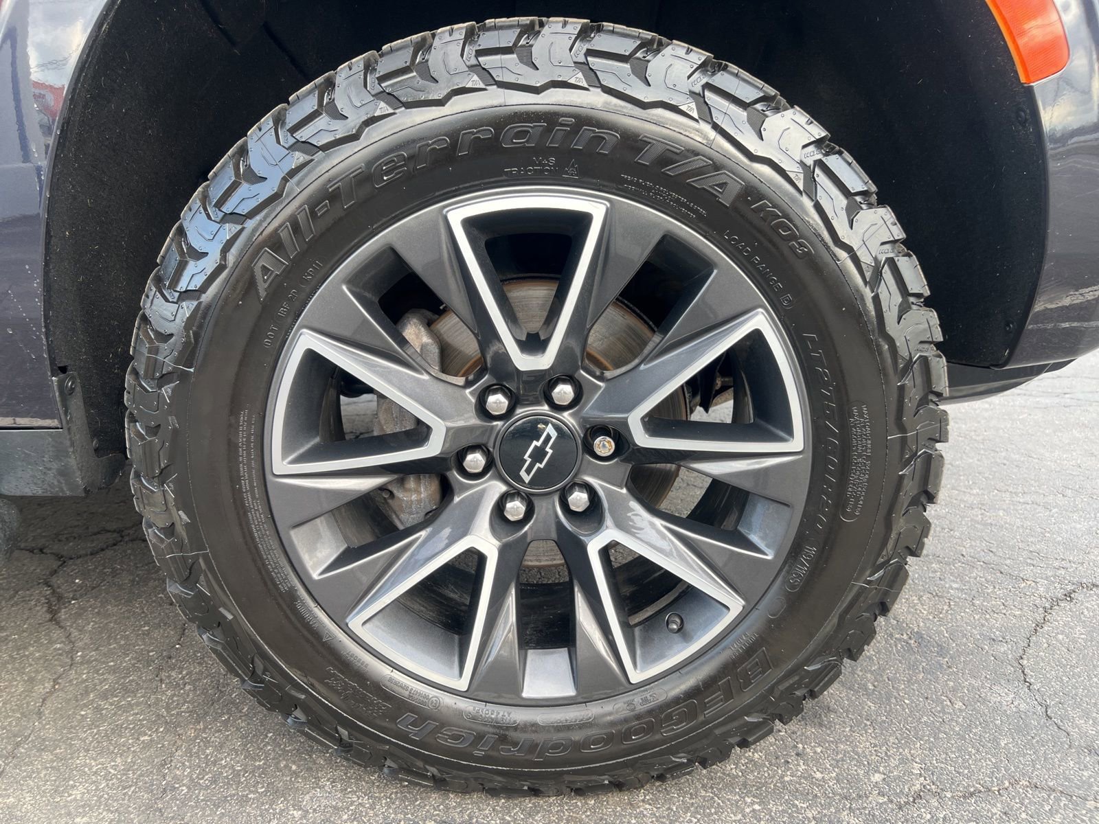 Used 2022 Chevrolet Tahoe Z71 w/ Luxury Package image 48