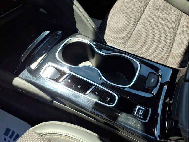 Used 2021 Buick Envision Preferred AWD/4WD image 19